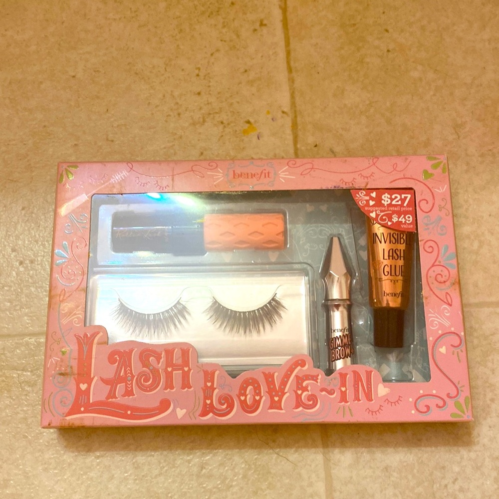 Brand new never used eyelash kit